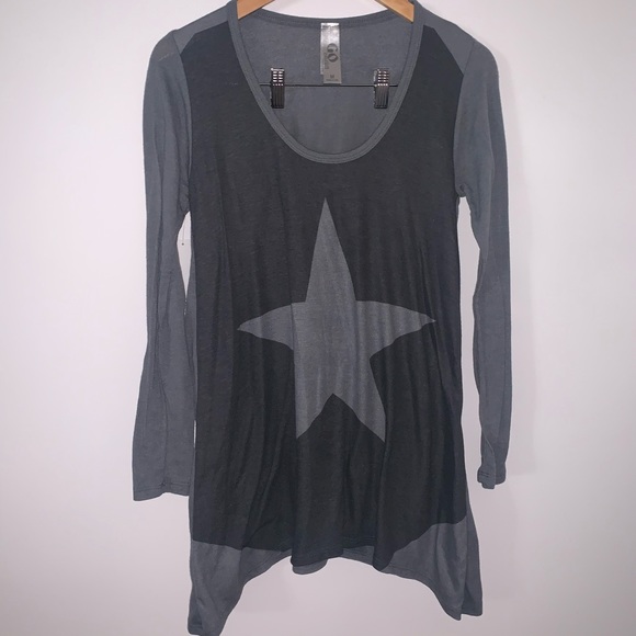 Nordstrom Go Couture Asymmetrical Star Print Tunic - Picture 2 of 3